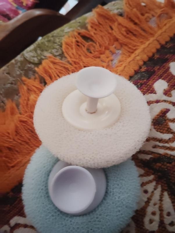 Shower Massage Ball/Loofah with Suction